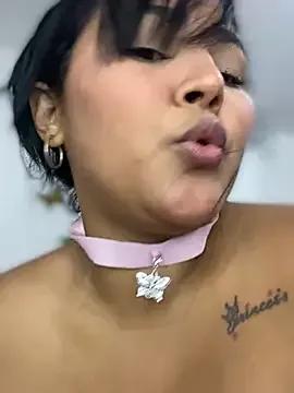 Explore our live girls sluts from our Custom and Multi clubs and checkout exclusive access to highly interactive content, such as shape, hair, titties, pussy type and many more.