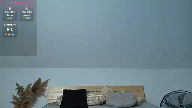SashaSilk from StripChat is Freechat
