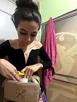 Explore our live girls sluts from our Custom and Multi clubs and checkout exclusive access to highly interactive content, such as shape, hair, titties, pussy type and many more.