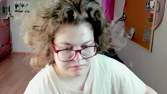 Sashy_Way from StripChat