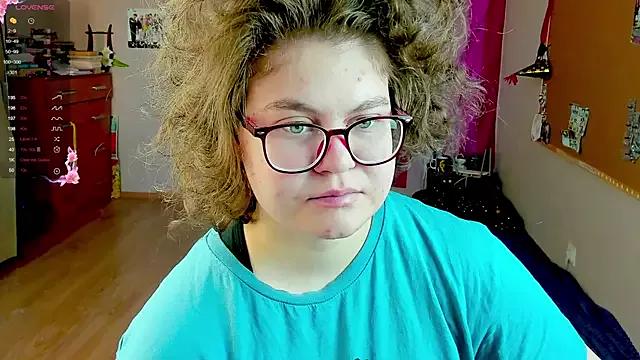 Sashy_Way from StripChat