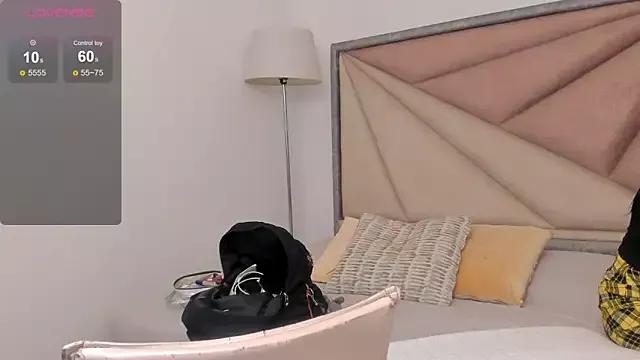 SaskiaGrendel from StripChat