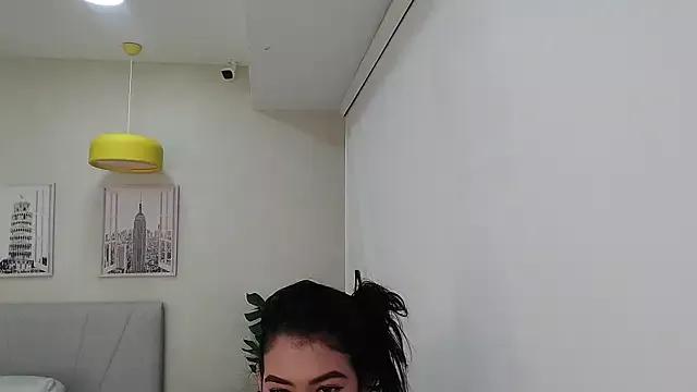 Sassy--Girl from StripChat