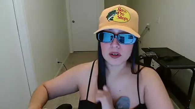 Sassy_Latina from StripChat