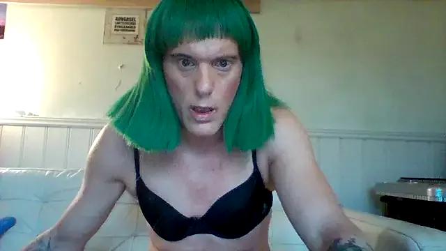SassyAmanda87 from StripChat