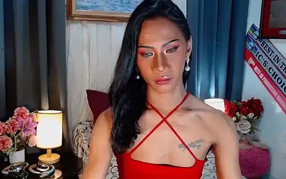 sassylatina from StripChat is Freechat