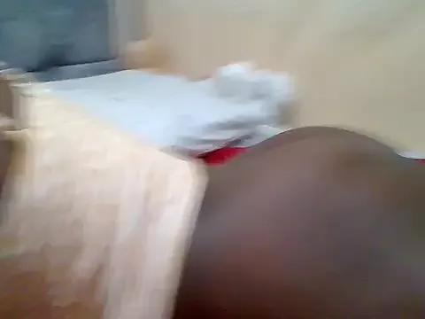 SassyLuna from StripChat