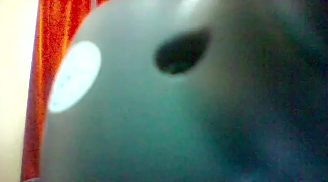 SavageNilla from StripChat