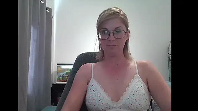 SavannaGirly from StripChat