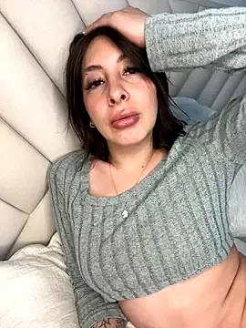 Explore our live girls sluts from our Custom and Multi clubs and checkout exclusive access to highly interactive content, such as shape, hair, titties, pussy type and many more.