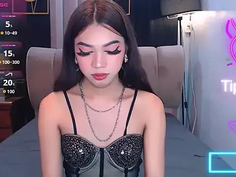 SavannahLoves from StripChat