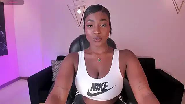 SavannahStorm from StripChat