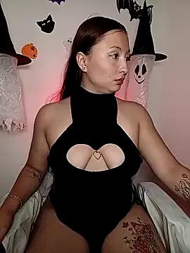 Explore our live girls sluts from our Custom and Multi clubs and checkout exclusive access to highly interactive content, such as shape, hair, titties, pussy type and many more.