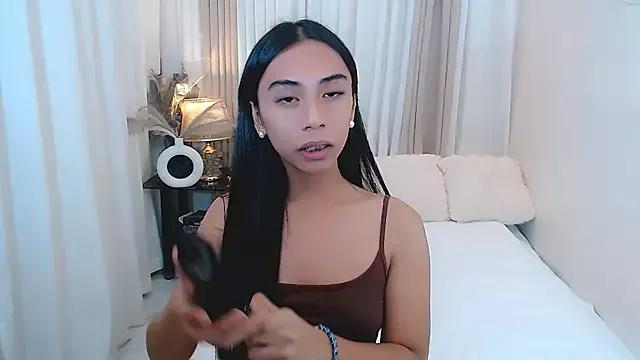 Explore our live girls sluts from our Custom and Multi clubs and checkout exclusive access to highly interactive content, such as shape, hair, titties, pussy type and many more.