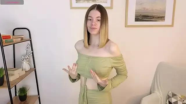Explore our live girls sluts from our Custom and Multi clubs and checkout exclusive access to highly interactive content, such as shape, hair, titties, pussy type and many more.