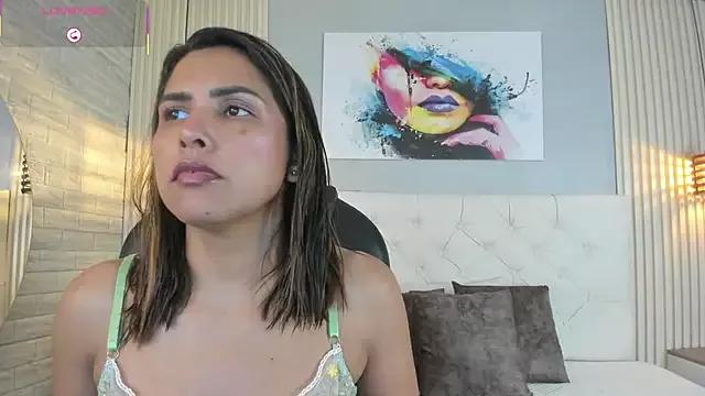 Explore our live girls sluts from our Custom and Multi clubs and checkout exclusive access to highly interactive content, such as shape, hair, titties, pussy type and many more.