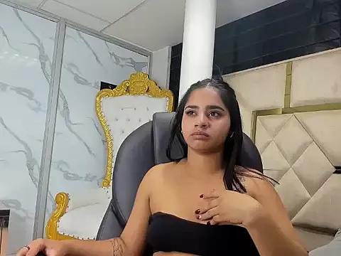 Explore our live girls sluts from our Custom and Multi clubs and checkout exclusive access to highly interactive content, such as shape, hair, titties, pussy type and many more.