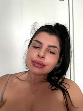 Explore our live girls sluts from our Custom and Multi clubs and checkout exclusive access to highly interactive content, such as shape, hair, titties, pussy type and many more.
