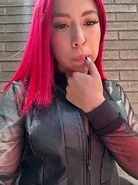 Scarlett_fiire from StripChat is Freechat