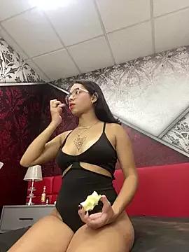 scarlett_foxxy from StripChat is Freechat