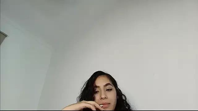 Explore our live girls sluts from our Custom and Multi clubs and checkout exclusive access to highly interactive content, such as shape, hair, titties, pussy type and many more.