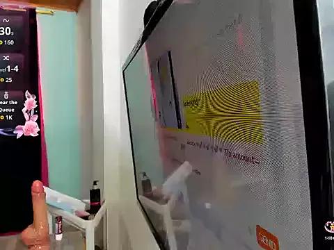 Explore our live girls sluts from our Custom and Multi clubs and checkout exclusive access to highly interactive content, such as shape, hair, titties, pussy type and many more.