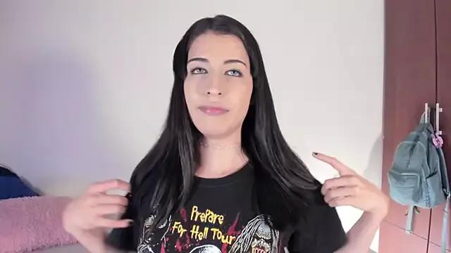 Explore our live girls sluts from our Custom and Multi clubs and checkout exclusive access to highly interactive content, such as shape, hair, titties, pussy type and many more.