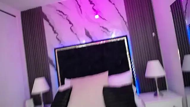 Explore our live girls sluts from our Custom and Multi clubs and checkout exclusive access to highly interactive content, such as shape, hair, titties, pussy type and many more.