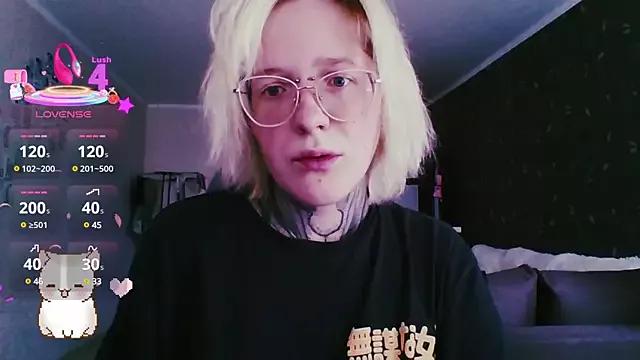 Explore our live girls sluts from our Custom and Multi clubs and checkout exclusive access to highly interactive content, such as shape, hair, titties, pussy type and many more.