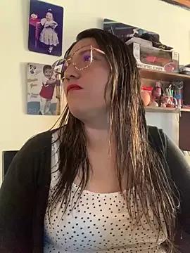 Explore our live girls sluts from our Custom and Multi clubs and checkout exclusive access to highly interactive content, such as shape, hair, titties, pussy type and many more.