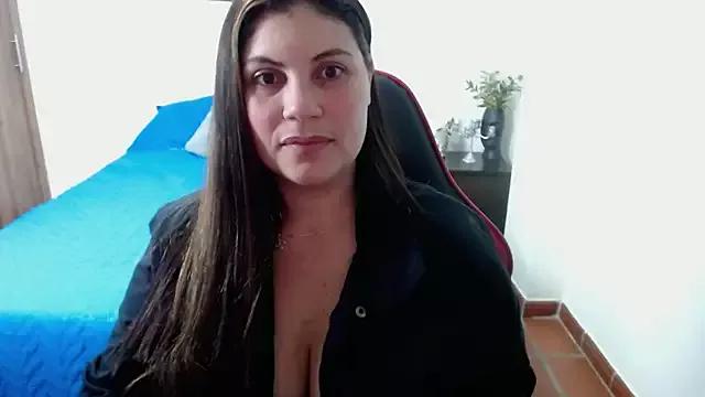 Secret_Bella from StripChat is Freechat