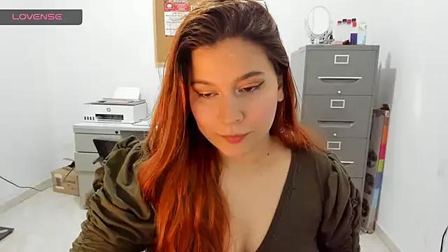 Explore our live girls sluts from our Custom and Multi clubs and checkout exclusive access to highly interactive content, such as shape, hair, titties, pussy type and many more.