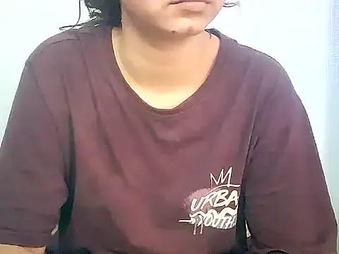 Seenu_pompom from StripChat