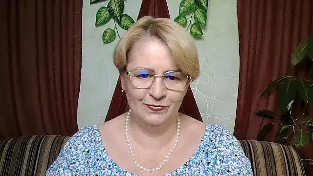 Selena-Velvet from StripChat is Freechat