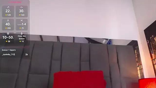 Explore our live girls sluts from our Custom and Multi clubs and checkout exclusive access to highly interactive content, such as shape, hair, titties, pussy type and many more.