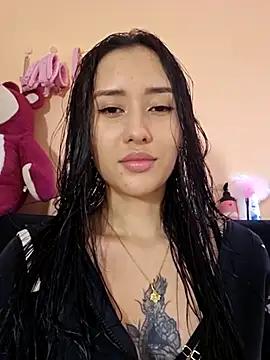 Explore our live girls sluts from our Custom and Multi clubs and checkout exclusive access to highly interactive content, such as shape, hair, titties, pussy type and many more.