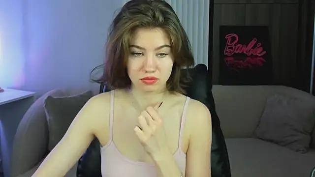 Explore our live girls sluts from our Custom and Multi clubs and checkout exclusive access to highly interactive content, such as shape, hair, titties, pussy type and many more.