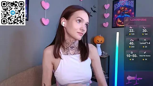 Explore our live girls sluts from our Custom and Multi clubs and checkout exclusive access to highly interactive content, such as shape, hair, titties, pussy type and many more.