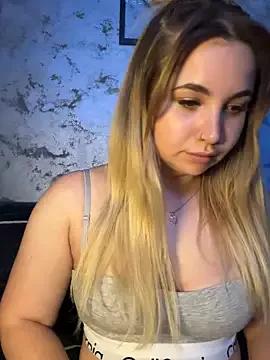Explore our live girls sluts from our Custom and Multi clubs and checkout exclusive access to highly interactive content, such as shape, hair, titties, pussy type and many more.