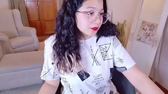 SelenaBlumX from StripChat