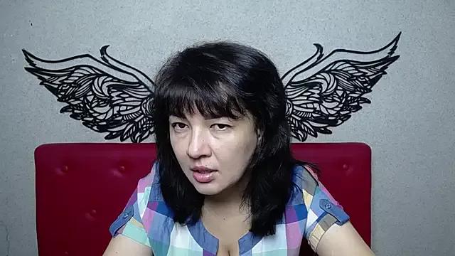 SelenaFly from StripChat