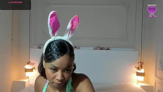 SelenaFox4 from StripChat