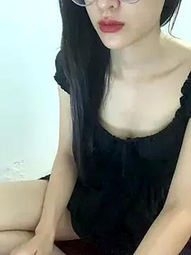 SelenaHoney from StripChat is Freechat