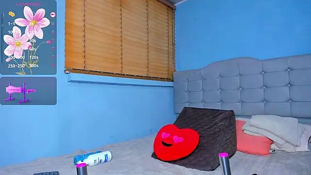 Selenakyle92_ from StripChat
