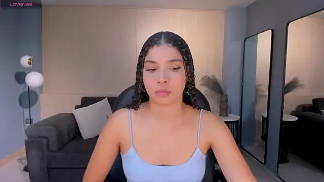 Explore our live girls sluts from our Custom and Multi clubs and checkout exclusive access to highly interactive content, such as shape, hair, titties, pussy type and many more.