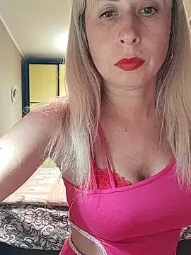 SelinaLovqx from StripChat is Freechat