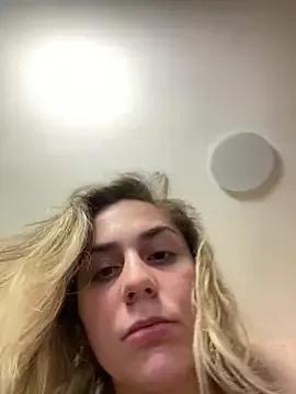 Sellena_cuute from StripChat
