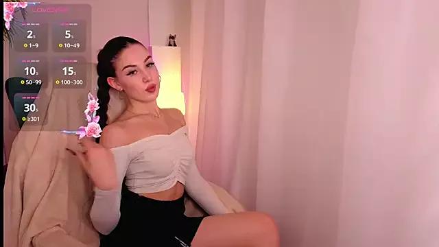 SeraphinaLux from StripChat is Freechat