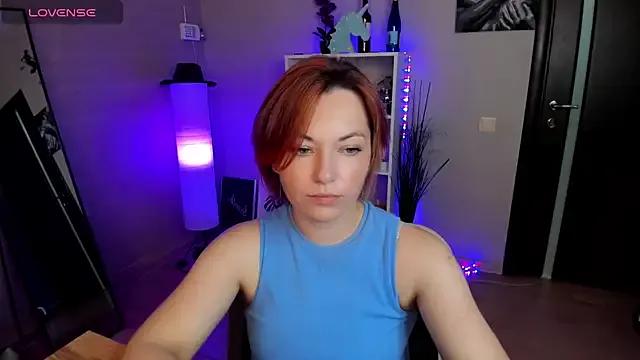 Serena_Woods from StripChat is Freechat