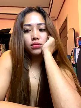 Serenaa_rabbit from StripChat